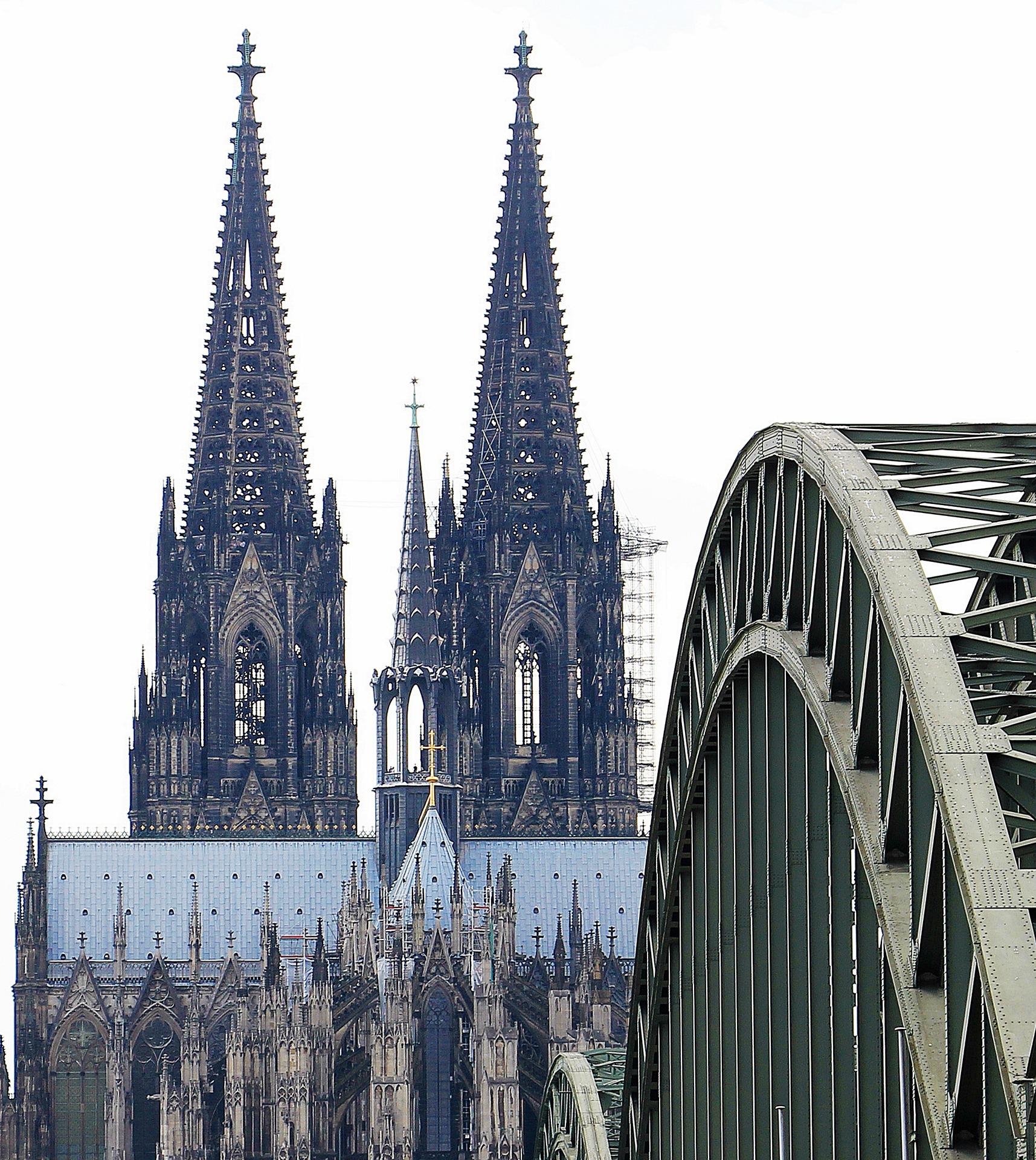 cologne-cathedral-1507852_1920