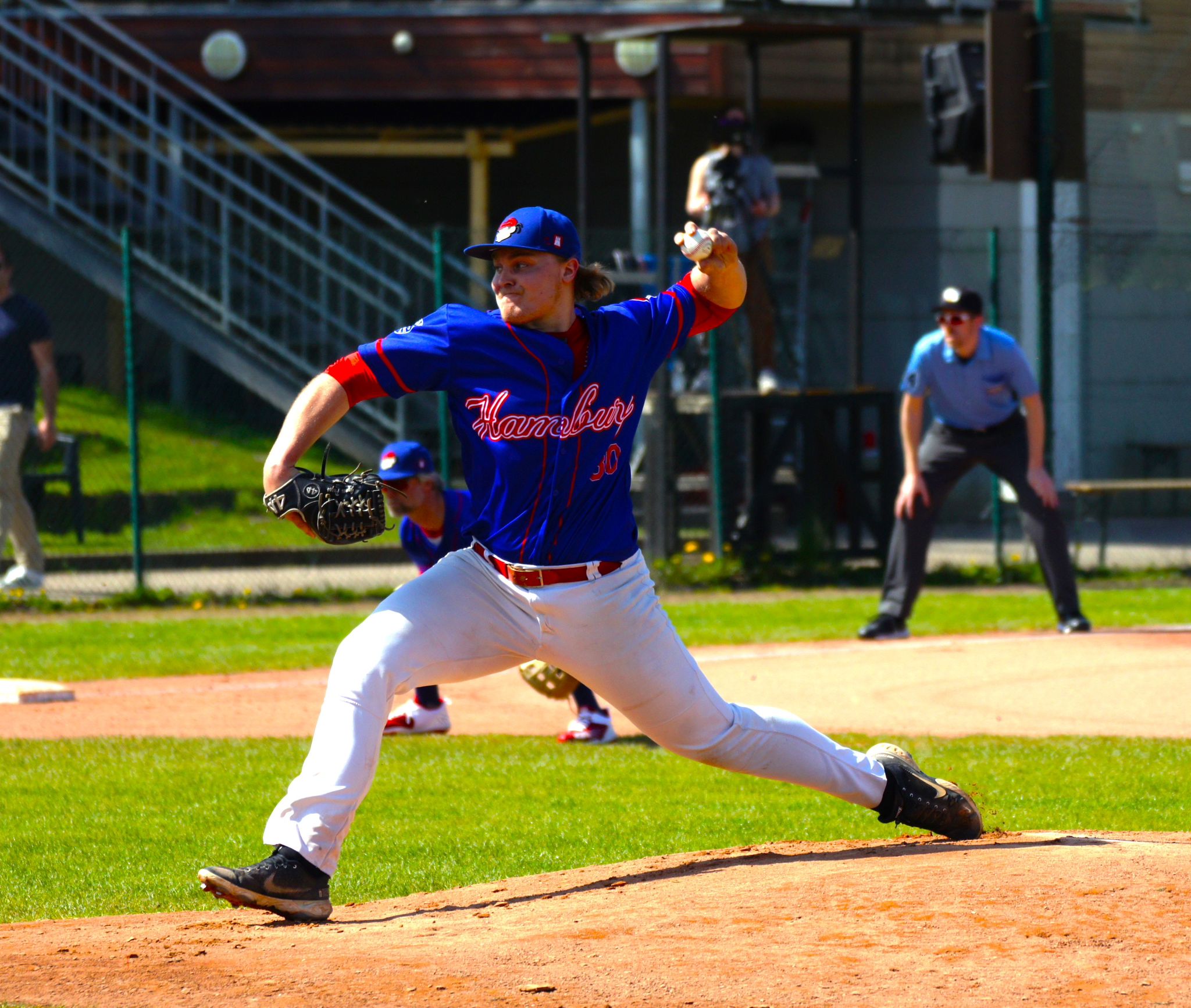 e8db2e10-5f4d-4f08-b898-078e28eb764b