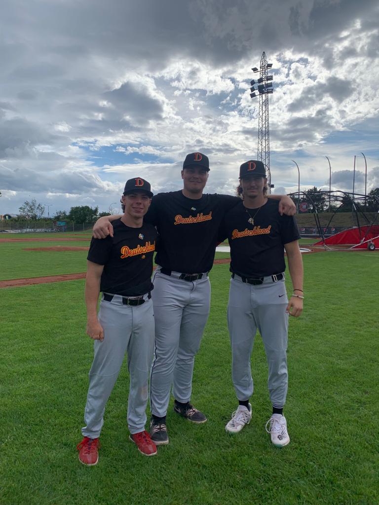 b64f376f-8990-4874-bf70-402659b2ce3c